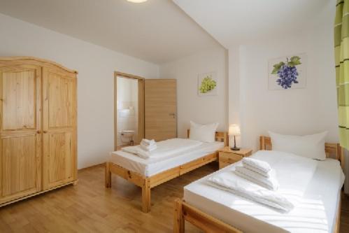 Hotel Zum Engel In Speyer - Roemerberg Berghausen  Exteriör bild
